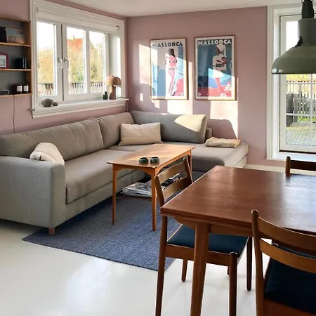 Дом отдыха Sea Views In Bornholm Аллинге
