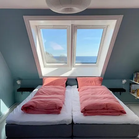 Дом отдыха Sea Views In Bornholm
